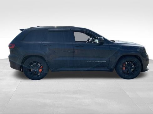 Used 2017 Jeep Grand Cherokee SRT image 6