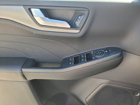 New 2024 Ford Escape SE FWD image 15