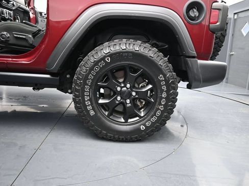 Used 2021 Jeep Wrangler Sport AWD/4WD image 16