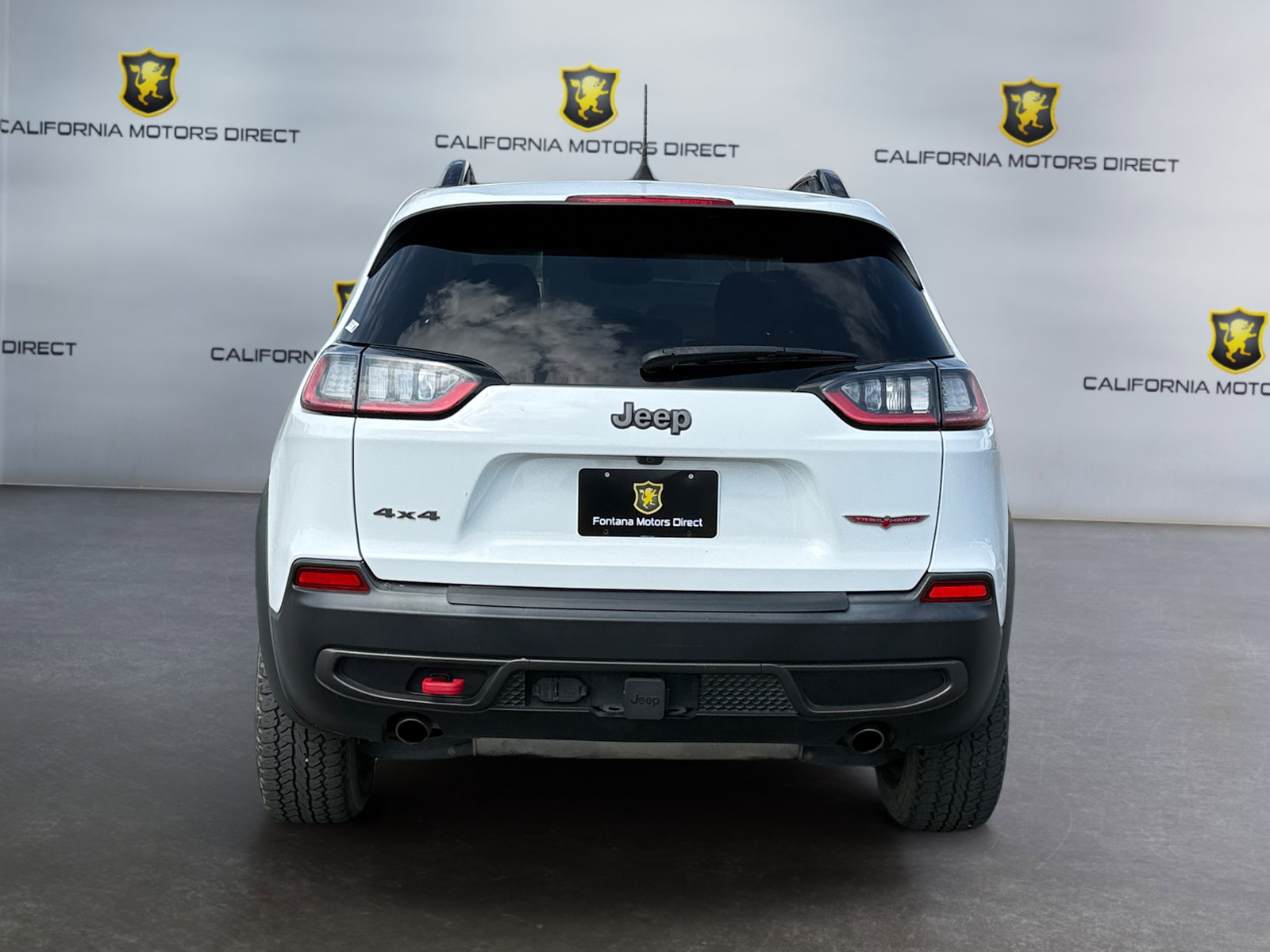 Used 2022 Jeep Cherokee Trailhawk w/ Premium Leather Package AWD/4WD image 4