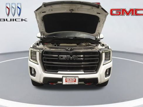 Used 2021 GMC Yukon XL AT4 AWD/4WD image 9