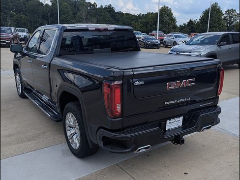 Used 2023 GMC Sierra 1500 Denali w/ Technology Package AWD/4WD image 9