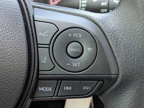 Certified 2023 Toyota RAV4 LE AWD/4WD image 25