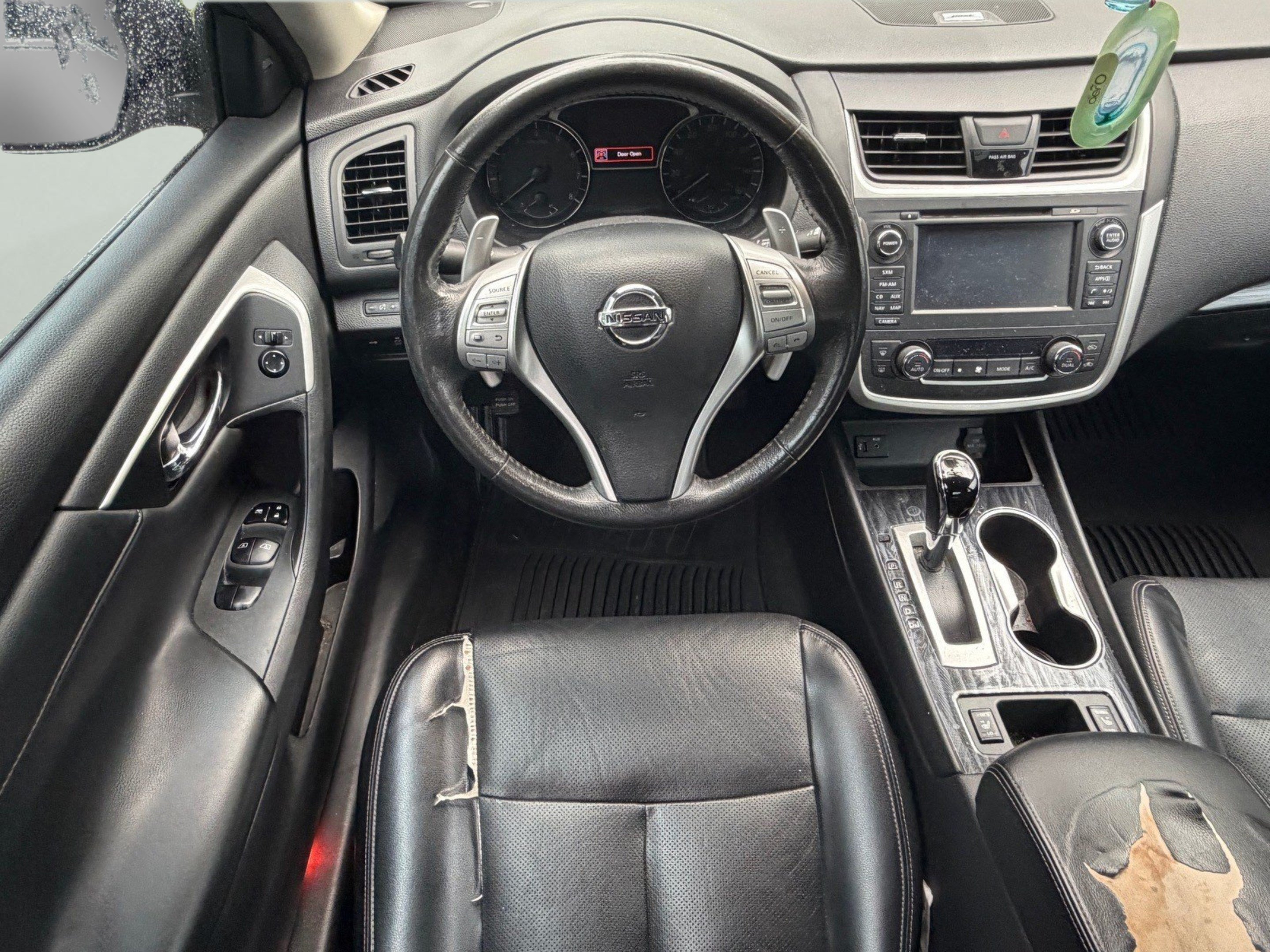Used 2016 Nissan Altima 3.5 SL FWD image 11