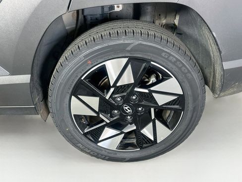 Used 2025 Hyundai Kona SEL AWD/4WD image 11