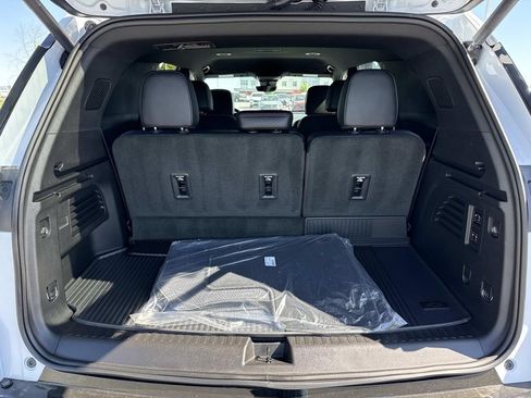 New 2026 Chevrolet Traverse RS AWD/4WD image 11