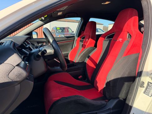 Used 2019 Honda Civic Type R image 10