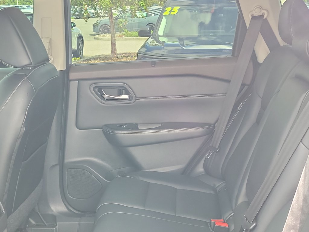 Certified 2023 Nissan Rogue SL w/ SL Premium Package AWD/4WD image 13