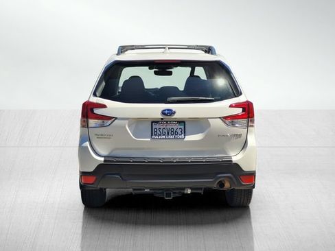 Used 2020 Subaru Forester Premium AWD/4WD image 5
