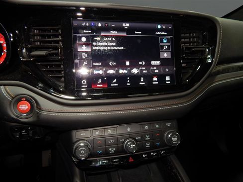 Used 2025 Dodge Durango SRT Hellcat image 32