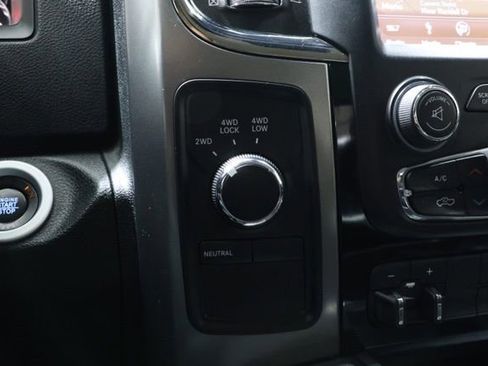 Used 2018 RAM 2500 Laramie w/ Sport Appearance Group AWD/4WD image 30