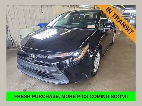 Used 2024 Toyota Corolla LE FWD image 1