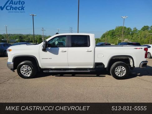 Used 2025 Chevrolet Silverado 2500 LT w/ Convenience Package AWD/4WD image 2