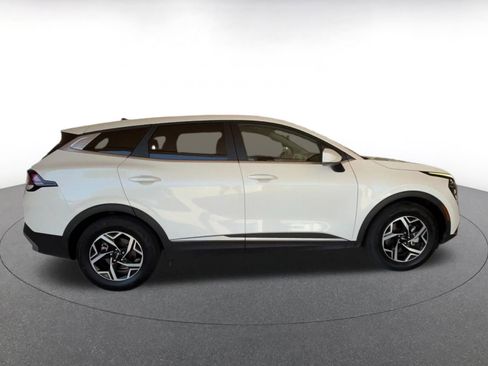 Used 2025 Kia Sportage LX FWD image 16