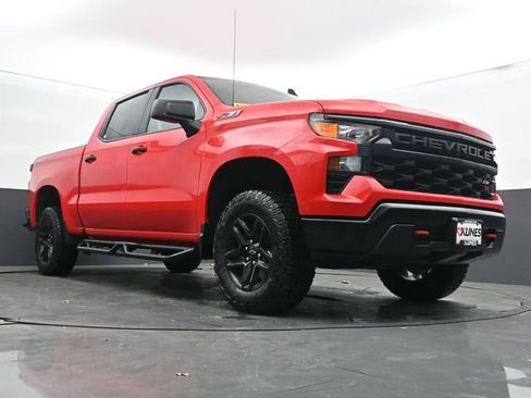 Used 2024 Chevrolet Silverado 1500 Custom Trail Boss AWD/4WD image 44