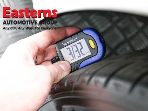 Used 2023 Tesla Model 3 Standard Range image 24