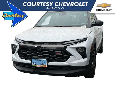 Used 2024 Chevrolet TrailBlazer RS FWD image 1