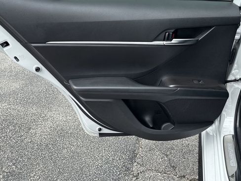 Used 2024 Toyota Camry SE FWD image 23