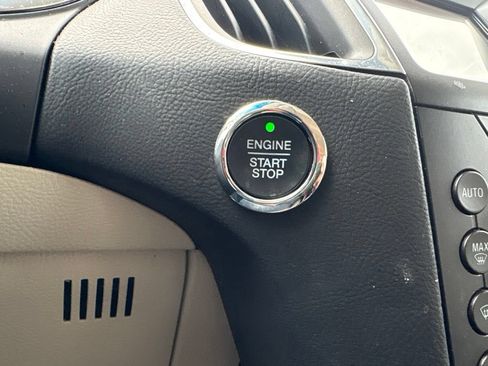 Used 2020 Ford Edge Titanium FWD image 24