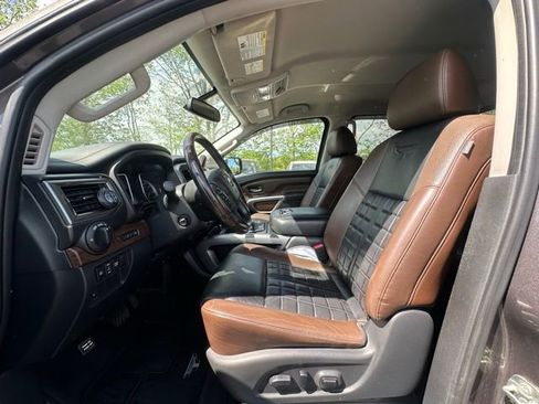 Used 2018 Nissan Titan Platinum Reserve w/ Platinum Utility Package AWD/4WD image 25