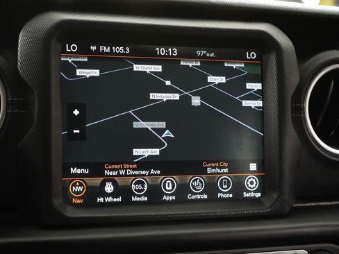 Used 2020 Jeep Wrangler Unlimited Sahara w/ Uconnect 4C Nav & Sound Group AWD/4WD image 16