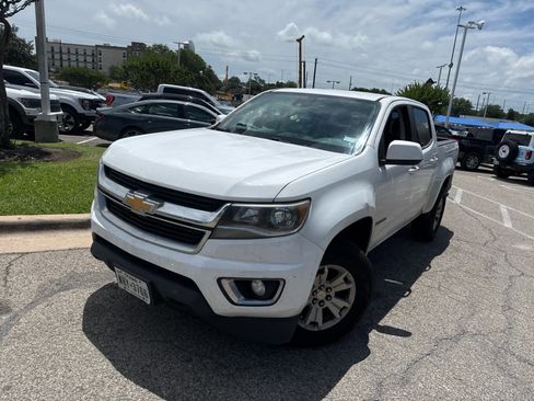 Used 2018 Chevrolet Colorado LT w/ LT Convenience Package RWD image 4