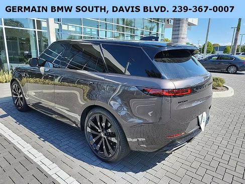 Used 2024 Land Rover Range Rover Sport Dynamic SE image 4