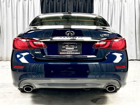 Used 2019 INFINITI Q70 Luxe image 7