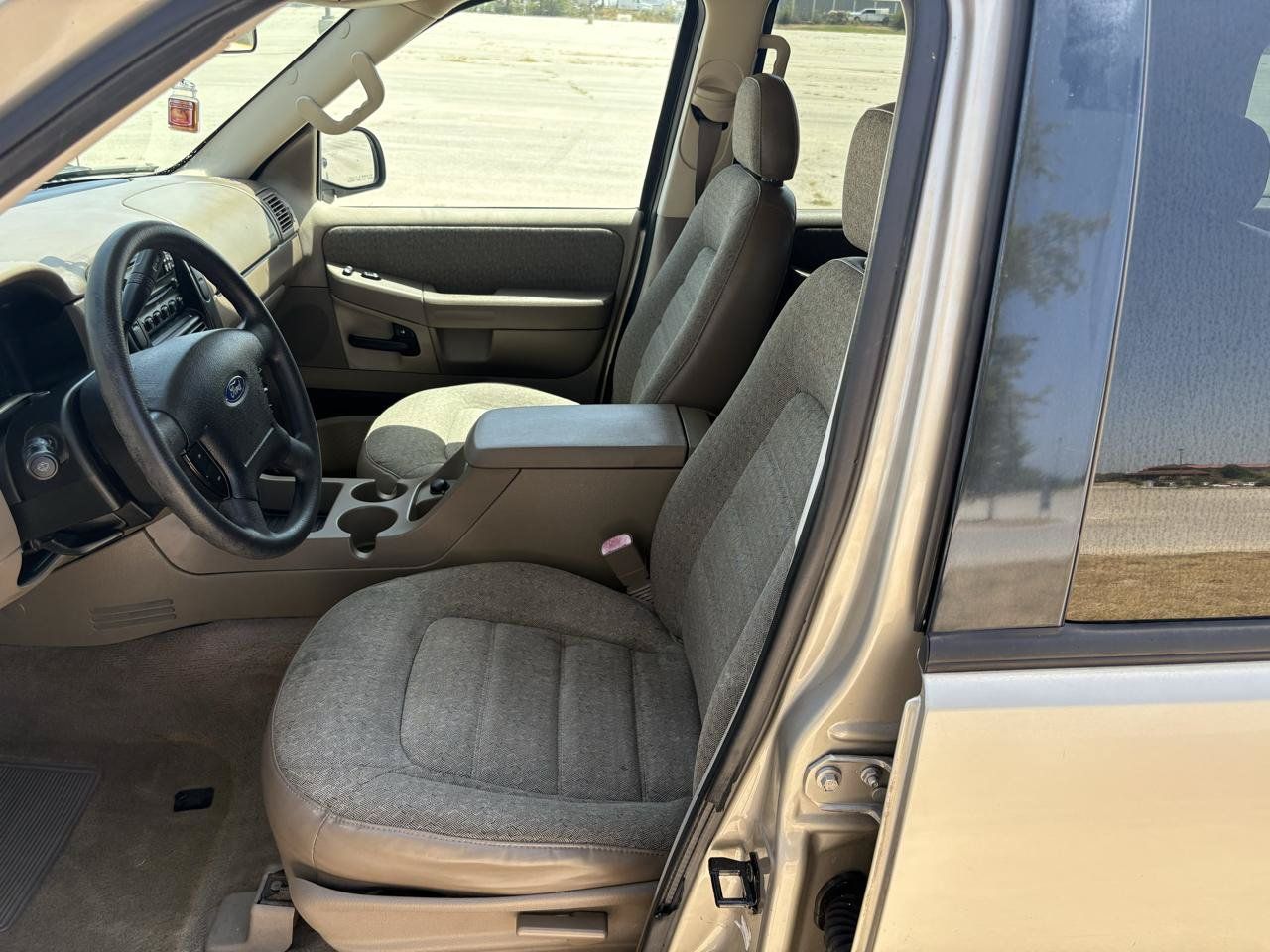 Used 2004 Ford Explorer XLS RWD image 52