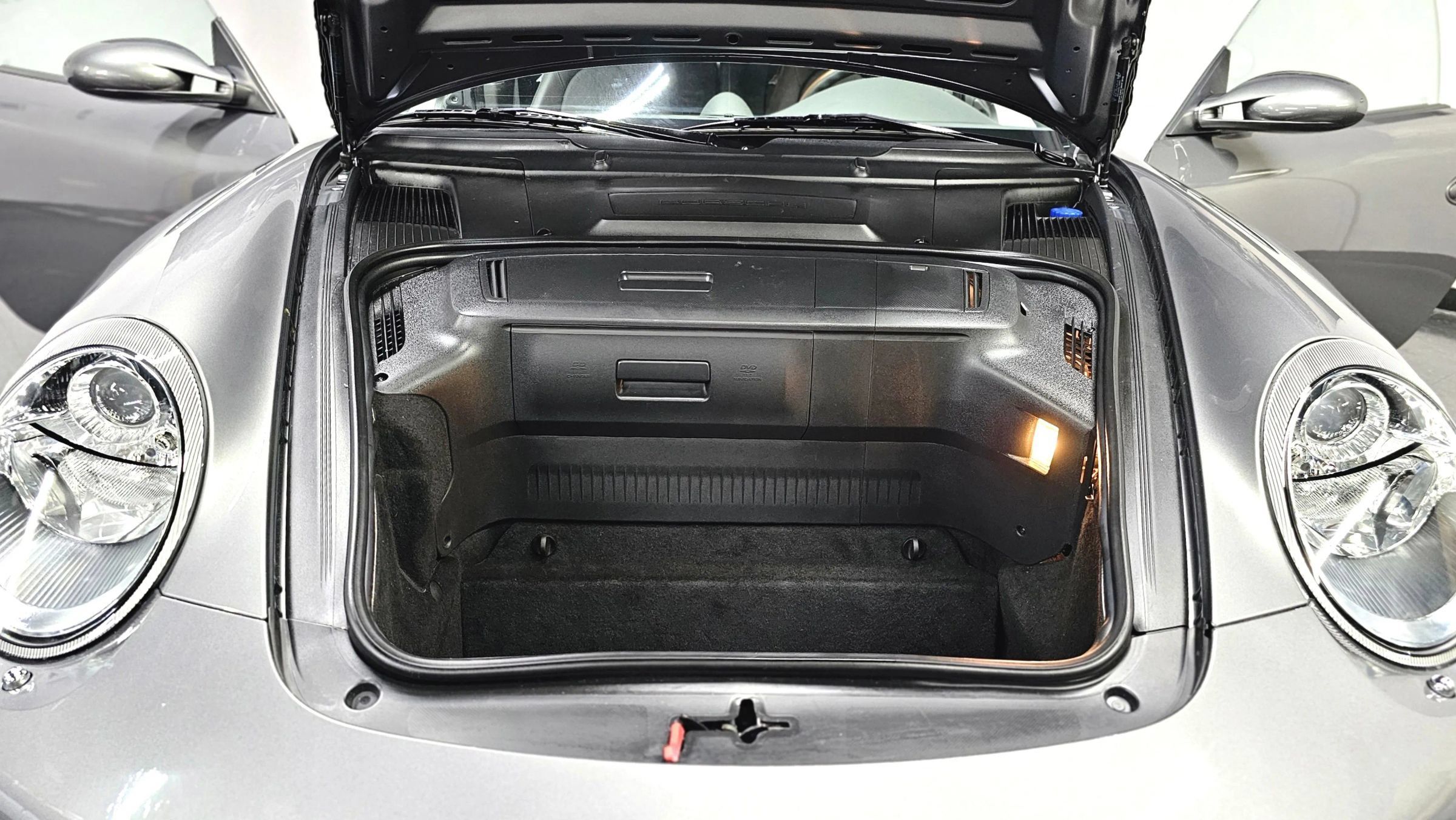 Used 2007 Porsche 911 Carrera S RWD image 4