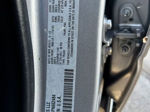 Used 2023 RAM 1500 Big Horn AWD/4WD image 22