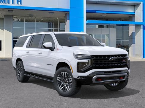 New 2026 Chevrolet Suburban Z71 w/ Sun And Tow Package AWD/4WD image 7