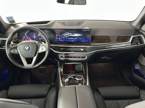 Used 2026 BMW X5 xDrive50e w/ Premium Package AWD/4WD image 2