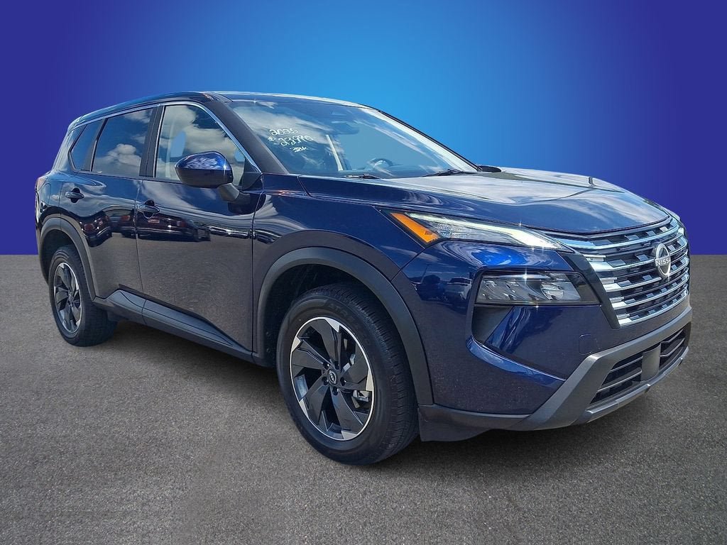 Used 2025 Nissan Rogue SV AWD/4WD image 3