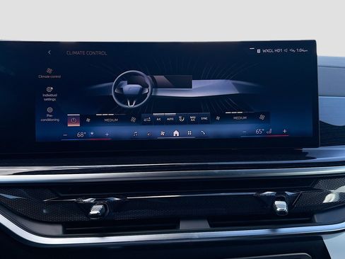 New 2026 BMW X5 xDrive50e image 35