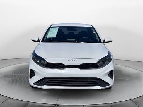 Used 2023 Kia Forte LXS image 8