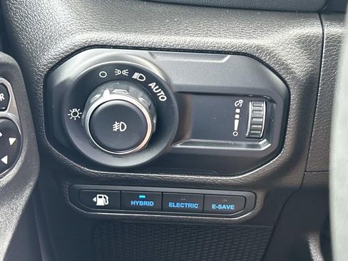 Used 2023 Jeep Wrangler Unlimited Rubicon 4xe w/ Cold Weather Group AWD/4WD image 32