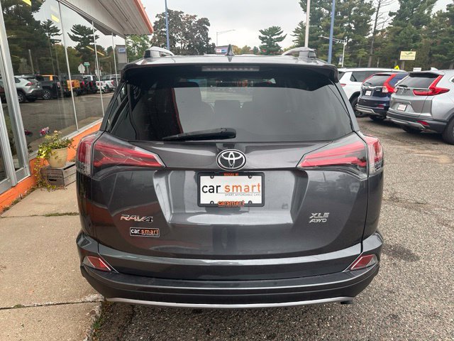 Used 2017 Toyota RAV4 XLE AWD/4WD image 6