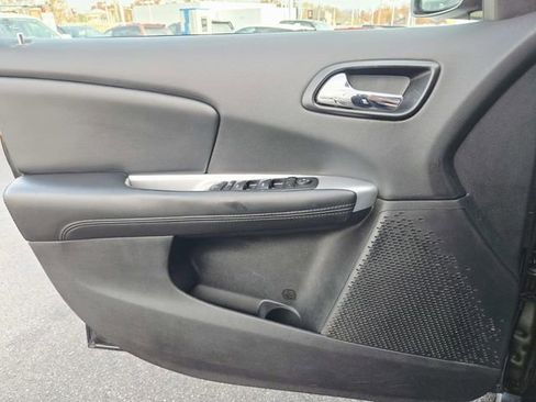 Used 2014 Dodge Journey SXT w/ Flexible Seating Group image 27