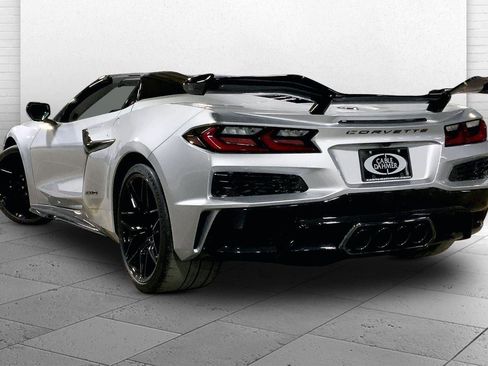 New 2026 Chevrolet Corvette Z06 w/ Z07 Performance Package RWD image 3
