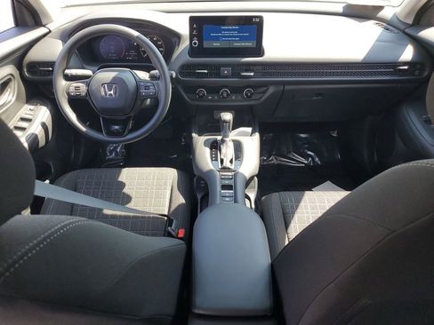 Certified 2026 Honda HR-V LX image 10