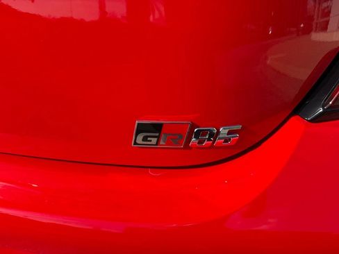 Used 2025 Toyota GR86 Premium w/ Performance Package image 40