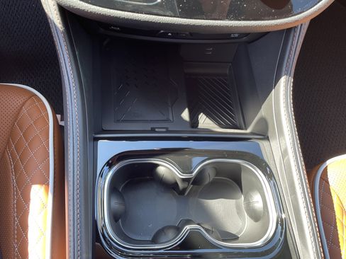 New 2026 Chrysler Pacifica Pinnacle image 50