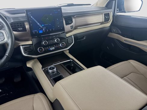 Certified 2023 Ford Expedition Max Limited RWD image 25