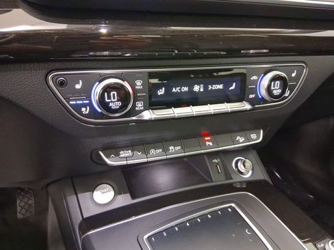 Used 2018 Audi Q5 2.0T Premium Plus w/ Premium Plus Package image 17