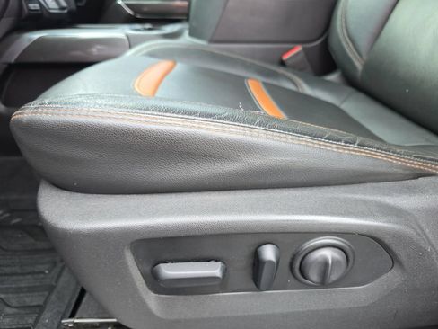 Used 2019 GMC Sierra 1500 AT4 w/ AT4 Premium Package AWD/4WD image 32