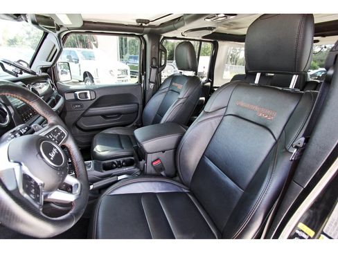 Used 2022 Jeep Wrangler Unlimited Rubicon w/ Xtreme Recon 35" Tire Package AWD/4WD image 28