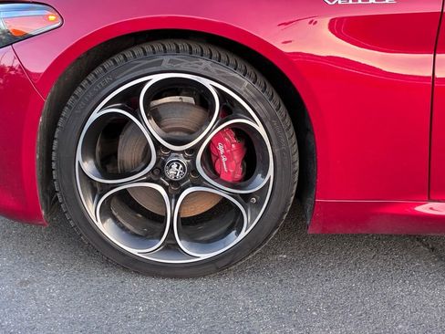 Used 2022 Alfa Romeo Giulia Veloce AWD/4WD image 51