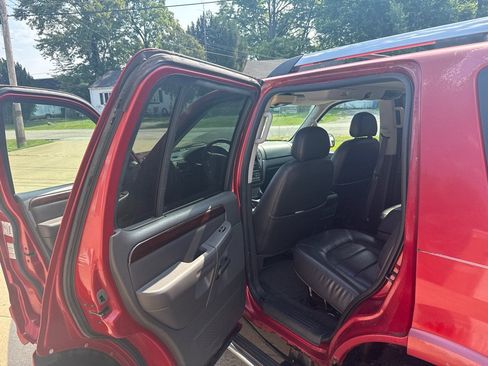 Used 2005 Ford Explorer Limited AWD/4WD image 12