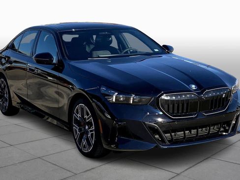 New 2026 BMW i5 eDrive40 w/ M Sport Package image 2